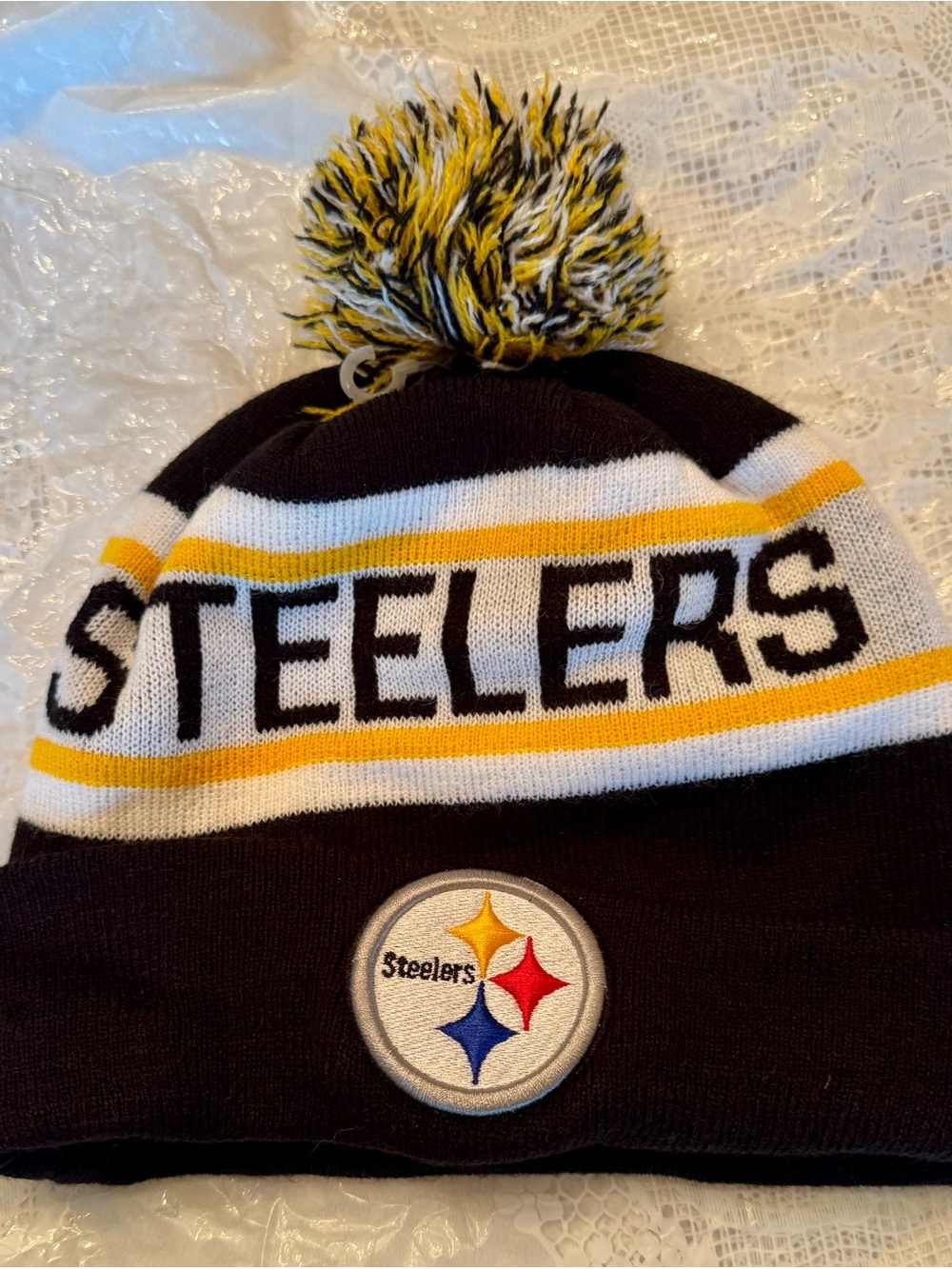 New Era Pittsburgh Steelers Black White Yellow Pom Beanie